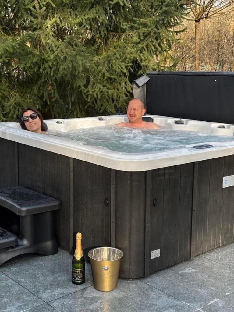 Le Colibri Spa Jacuzzi Durbuy Kültér fotó